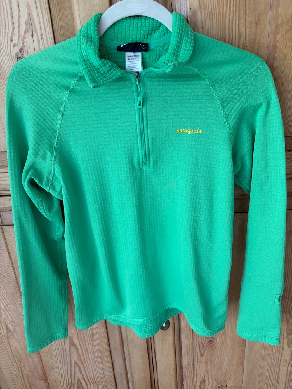 Patagonia Men's Green Quarter-Zip Performance Pullover